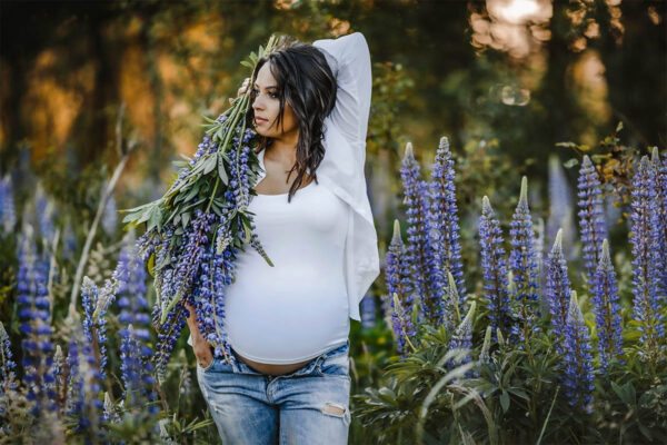 Babybauchfotografie - Lassen Sie sich während Ihrer Schwangerschaft von uns begleiten, wir fotografieren Ihren Babybauch und erstellen wundervolle Babybauchfotos.